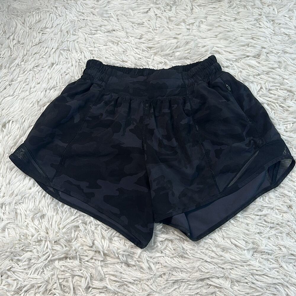 Lululemon Hotty Hot Short II *Long 4" Incognito Camo Multi Grey / Black